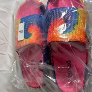 Mudd Colorful Tie-Dye Slide Sandals size 9